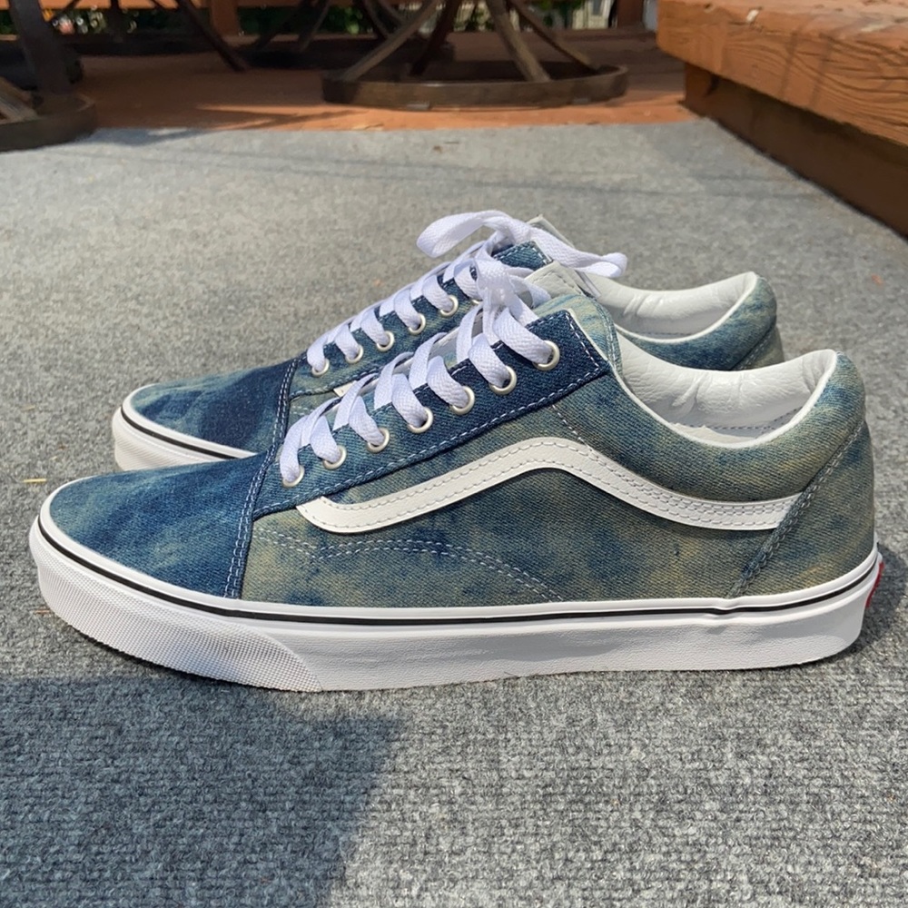 Men’s Vans denim blue an white lows